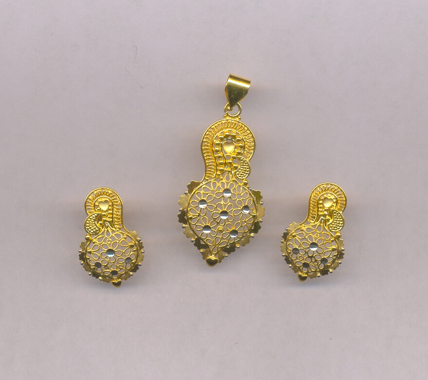 GOLD HALF SET PENDENT CASTING EXCLUSIVE