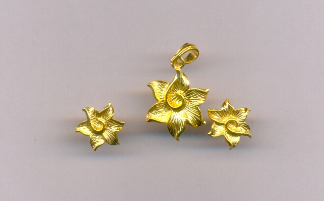 GOLD HALF SET PENDENT CASTING EXCLUSIVE