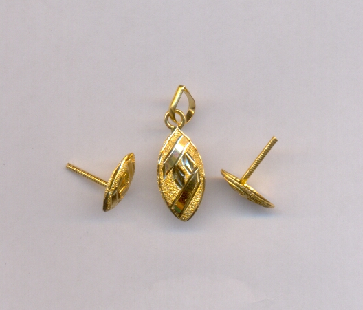 GOLD HALF SET PENDENT CASTING EXCLUSIVE