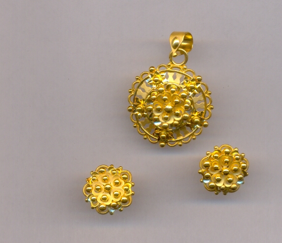 GOLD HALF SET PENDENT CASTING EXCLUSIVE