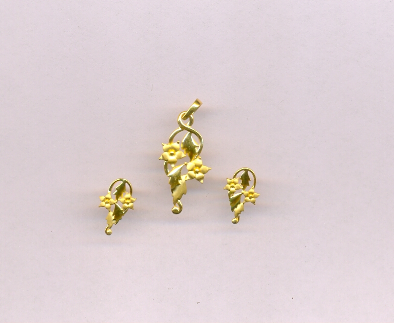GOLD HALF SET PENDENT CASTING EXCLUSIVE