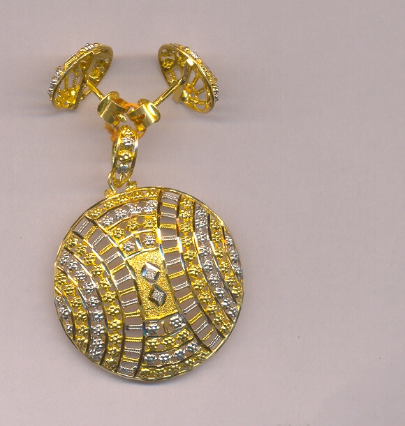 GOLD HALF SET PENDENT CASTING FANCY