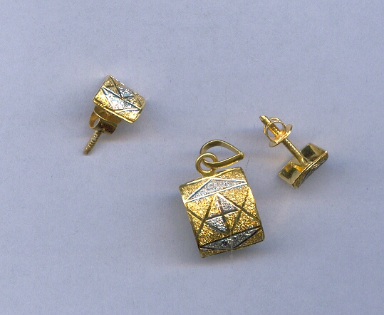 GOLD HALF SET PENDENT CASTING GENERAL