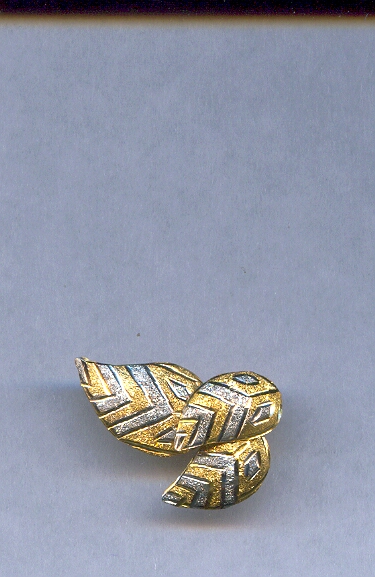 GOLD HALF SET PENDENT DESIGNER GENERAL