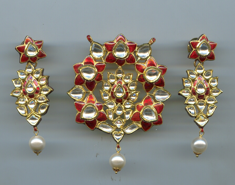 GOLD SET PENDENT KUNDAN