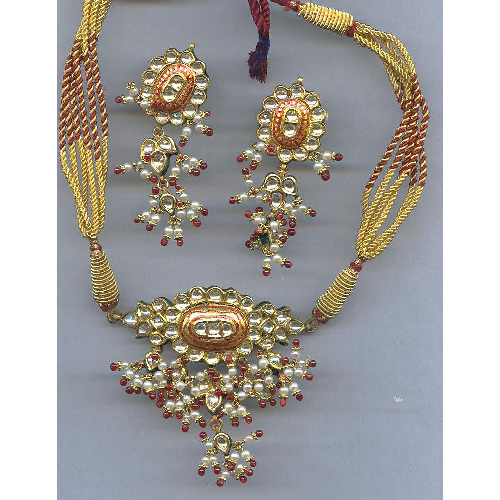 GOLD HALF SET PENDENT KUNDAN EXCLUSIVE