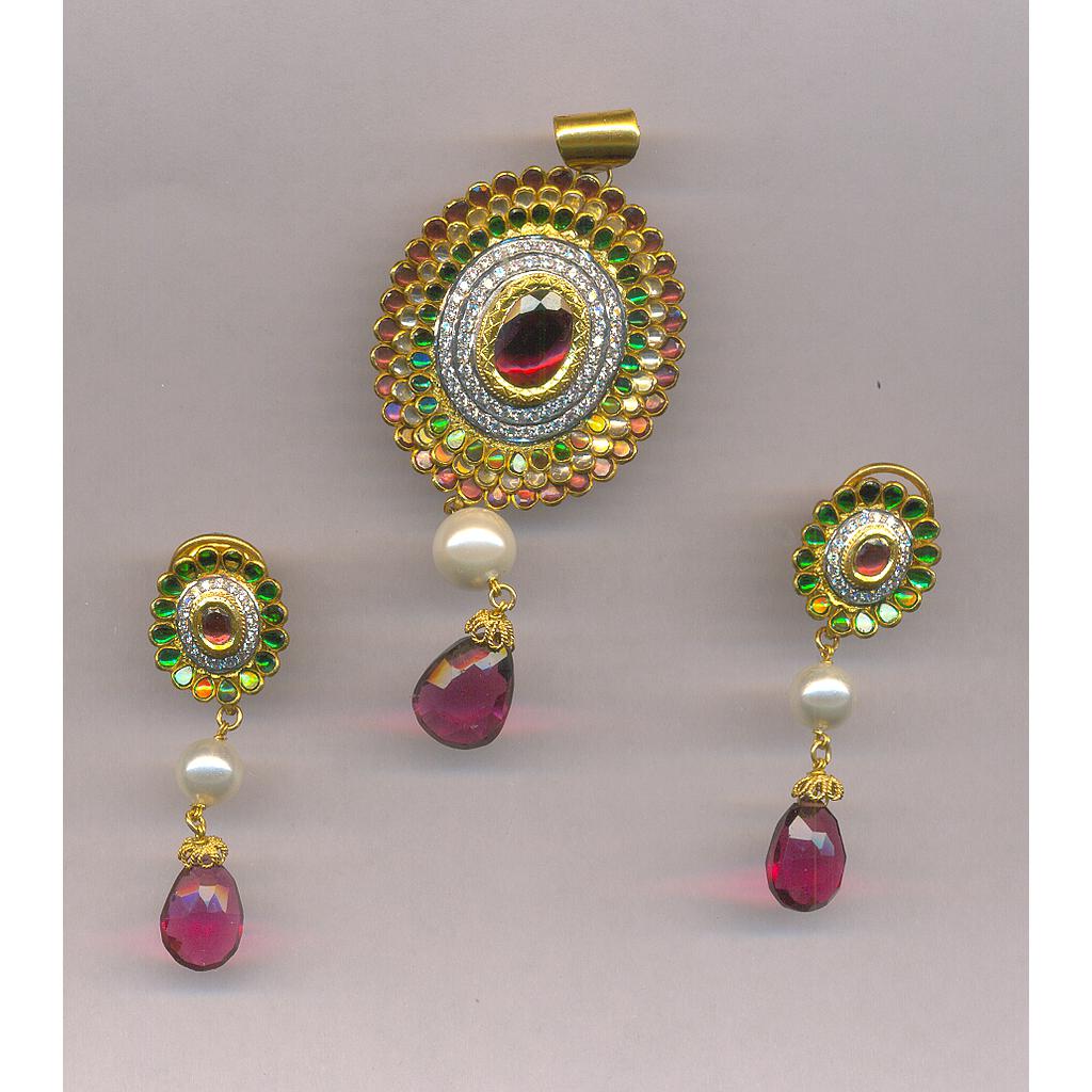 GOLD HALF SET PENDENT KUNDAN FANCY