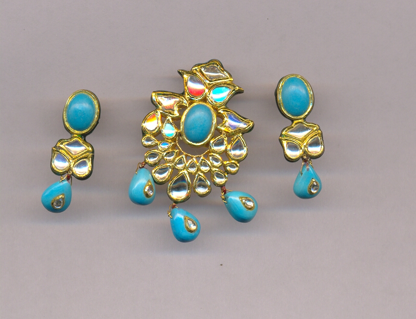 GOLD HALF SET PENDENT KUNDAN GENERAL