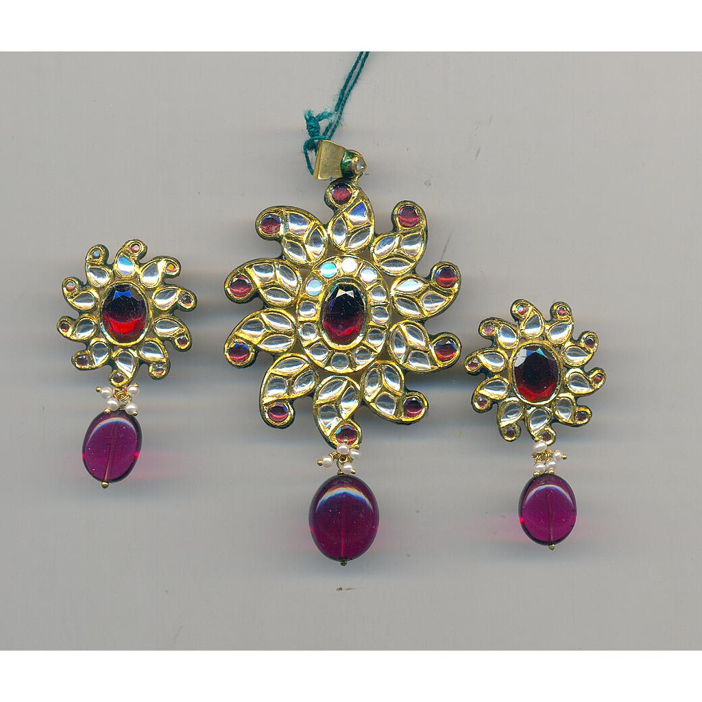 GOLD HALF SET PENDENT KUNDAN GENERAL