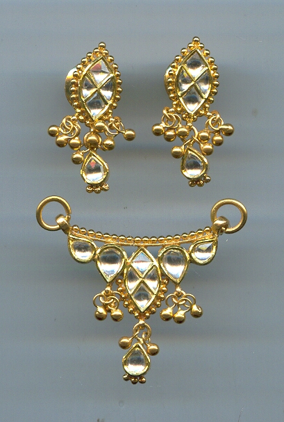 GOLD HALF SET PENDENT KUNDAN GENERAL