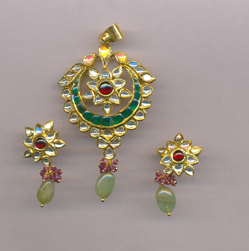 GOLD HALF SET PENDENT KUNDAN GENERAL