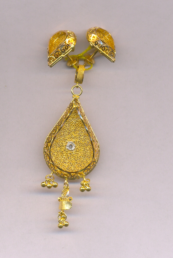 GOLD HALF SET PENDENT PLAIN EXCLUSIVE