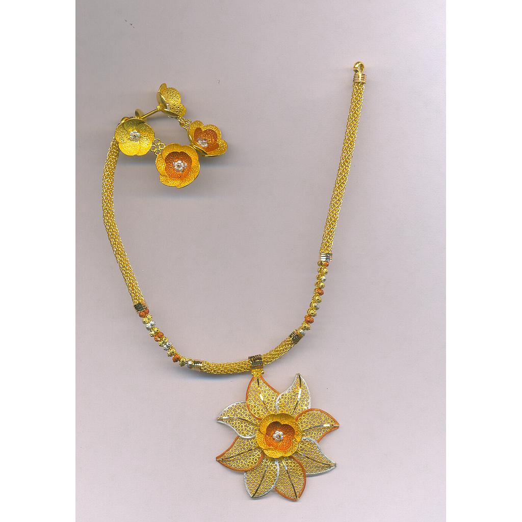 GOLD HALF SET PENDENT PLAIN EXCLUSIVE