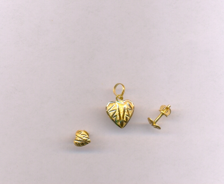 GOLD HALF SET PENDENT PLAIN EXCLUSIVE