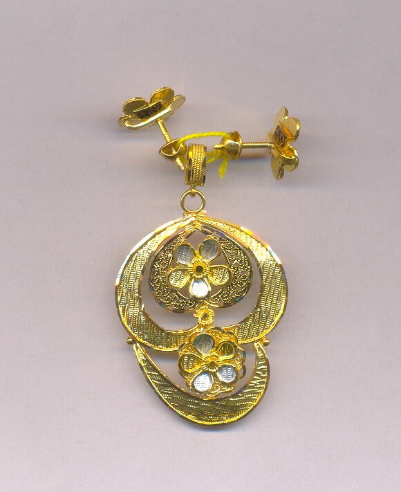 GOLD HALF SET PENDENT PLAIN EXCLUSIVE