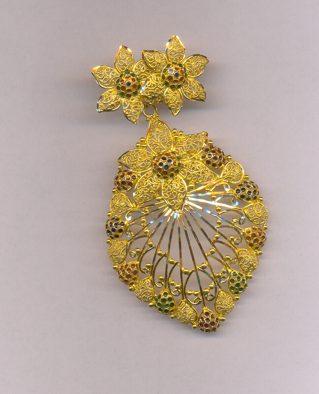 GOLD HALF SET PENDENT PLAIN EXCLUSIVE