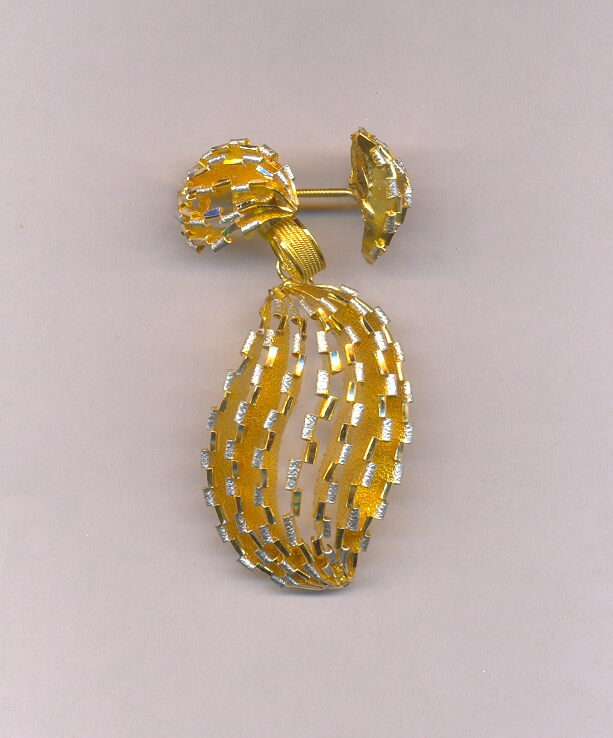 GOLD HALF SET PENDENT PLAIN EXCLUSIVE