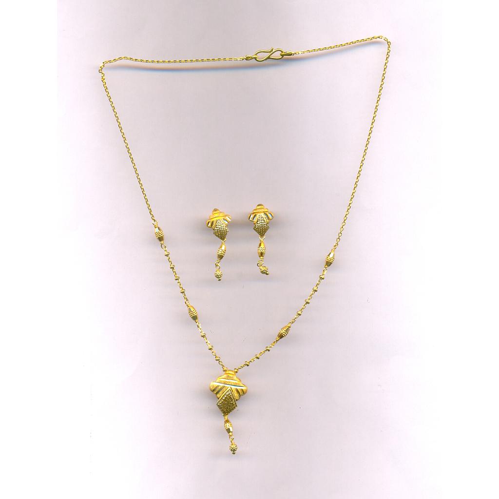 GOLD HALF SET PENDENT PLAIN EXCLUSIVE