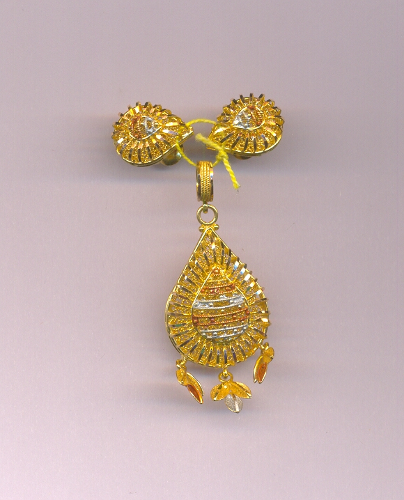 GOLD HALF SET PENDENT PLAIN EXCLUSIVE
