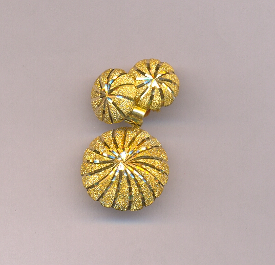 GOLD HALF SET PENDENT PLAIN FANCY