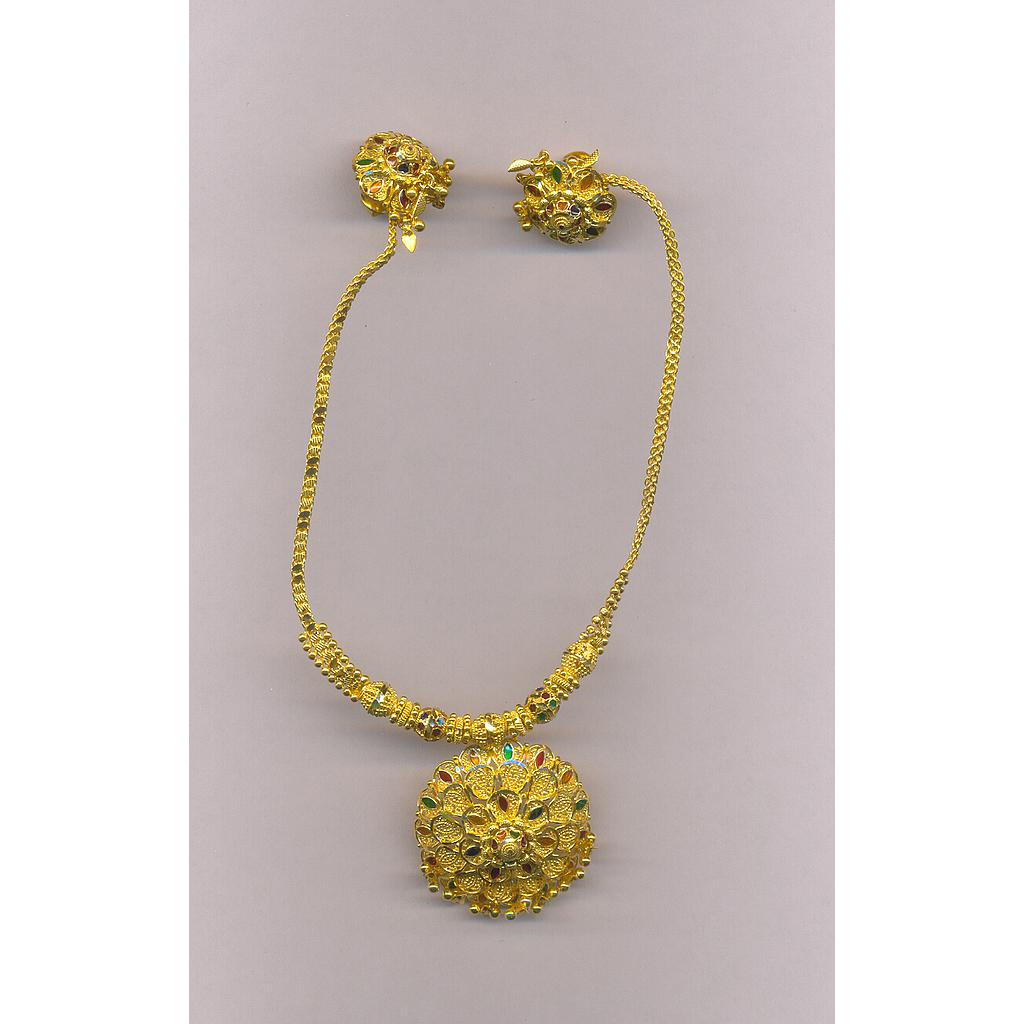 GOLD HALF SET PENDENT PLAIN FANCY