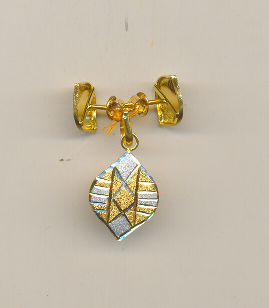 GOLD HALF SET PENDENT PLAIN FANCY
