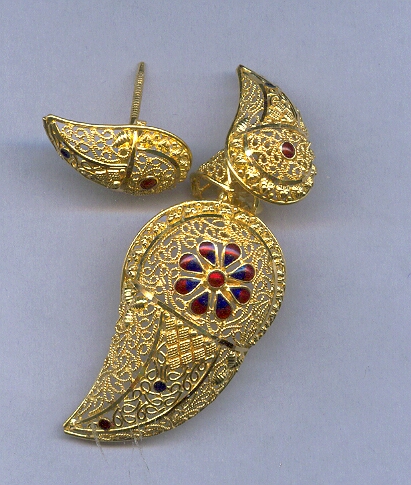 GOLD HALF SET PENDENT PLAIN FANCY