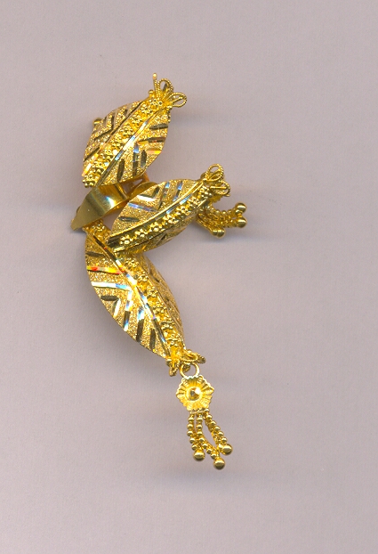 GOLD HALF SET PENDENT PLAIN FANCY