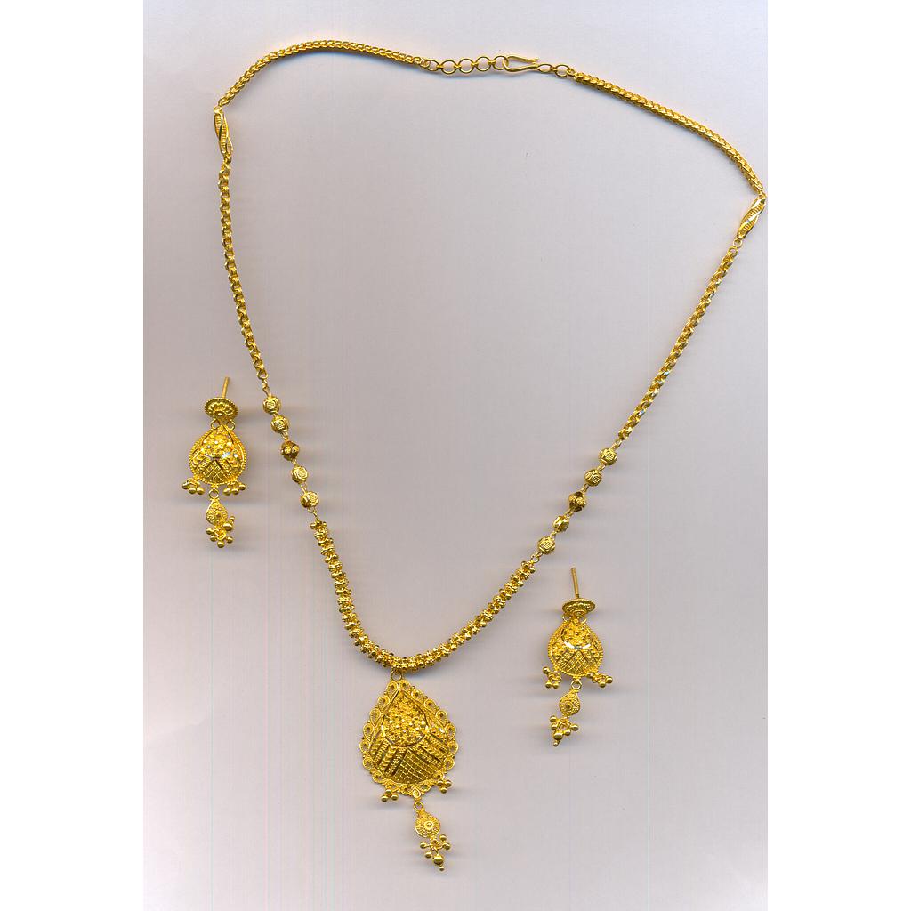 GOLD HALF SET PENDENT PLAIN FANCY