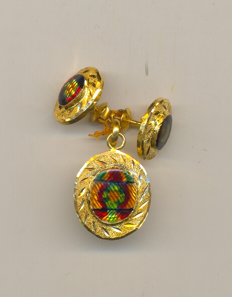 GOLD HALF SET PENDENT PLAIN FANCY