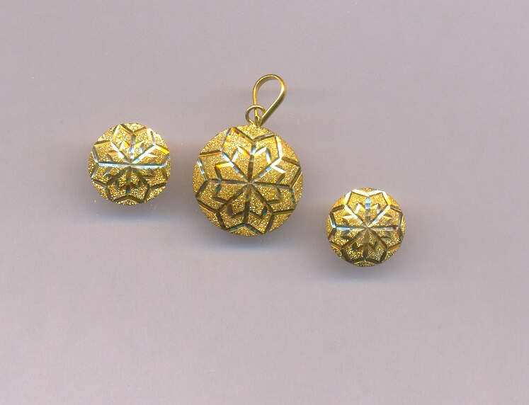 GOLD HALF SET PENDENT PLAIN FANCY