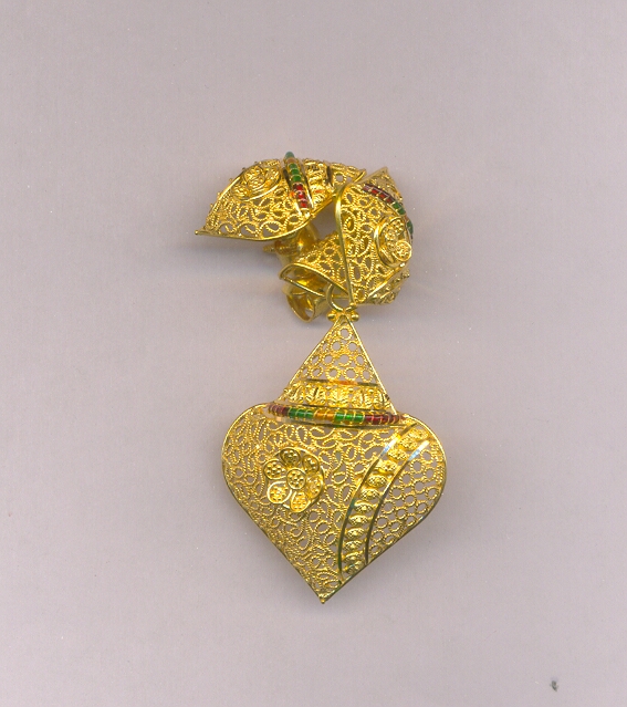 GOLD HALF SET PENDENT PLAIN FANCY