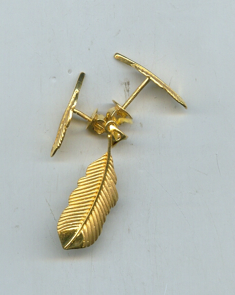 GOLD HALF SET PENDENT PLAIN FANCY