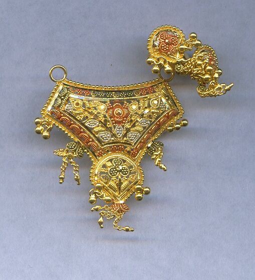 GOLD HALF SET PENDENT PLAIN FANCY