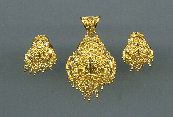 GOLD HALF SET PENDENT PLAIN GENERAL