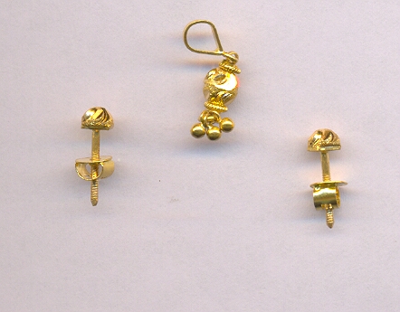 GOLD HALF SET PENDENT PLAIN GENERAL