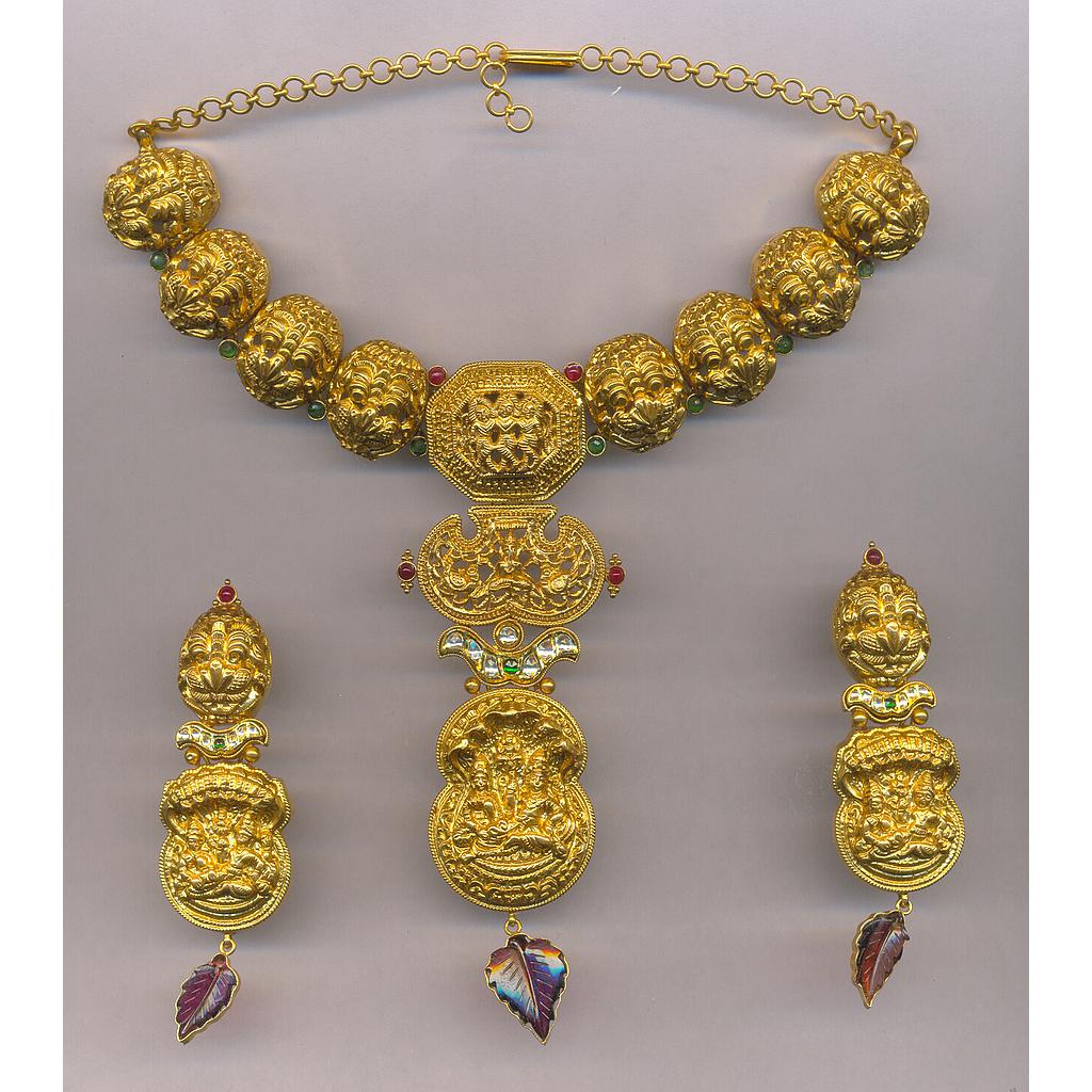 GOLD HALF SET ROUND ANTIQUE EXCLUSIVE