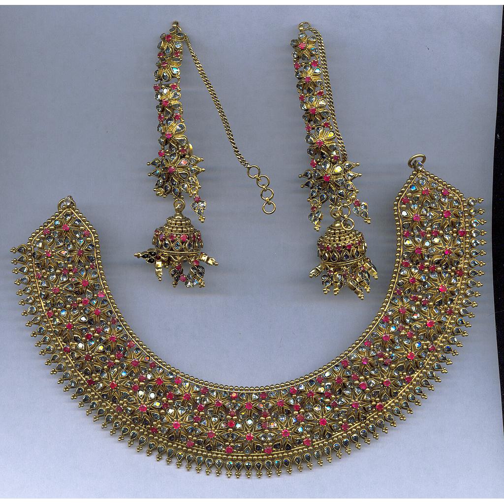 GOLD HALF SET ROUND ANTIQUE EXCLUSIVE