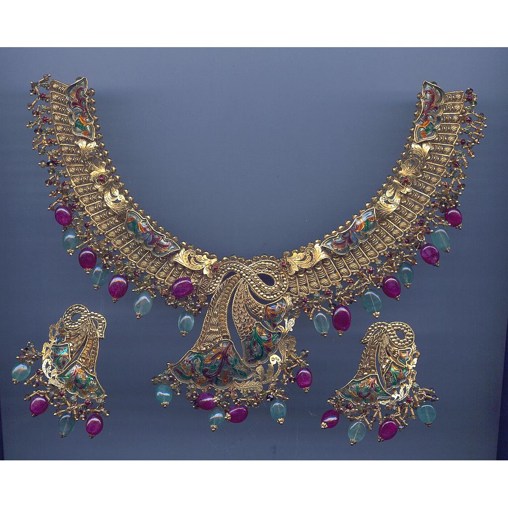 GOLD HALF SET ROUND ANTIQUE EXCLUSIVE