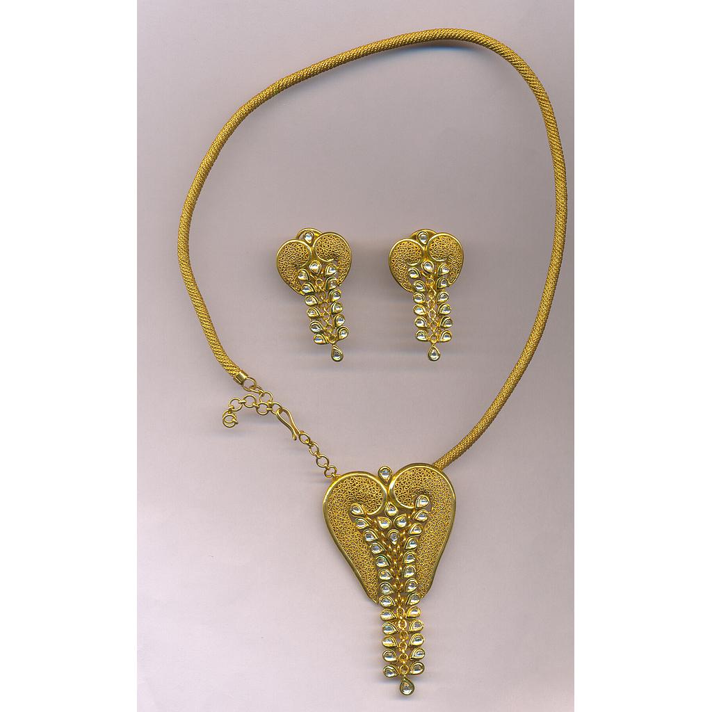 GOLD HALF SET ROUND ANTIQUE FANCY