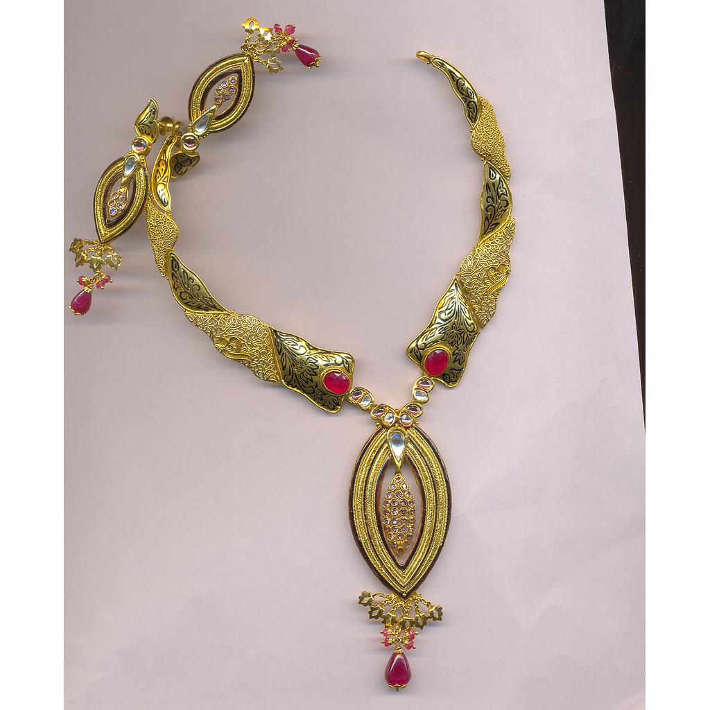 GOLD HALF SET ROUND ANTIQUE FANCY