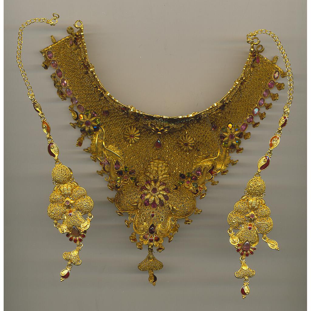 GOLD HALF SET ROUND ANTIQUE GENERAL