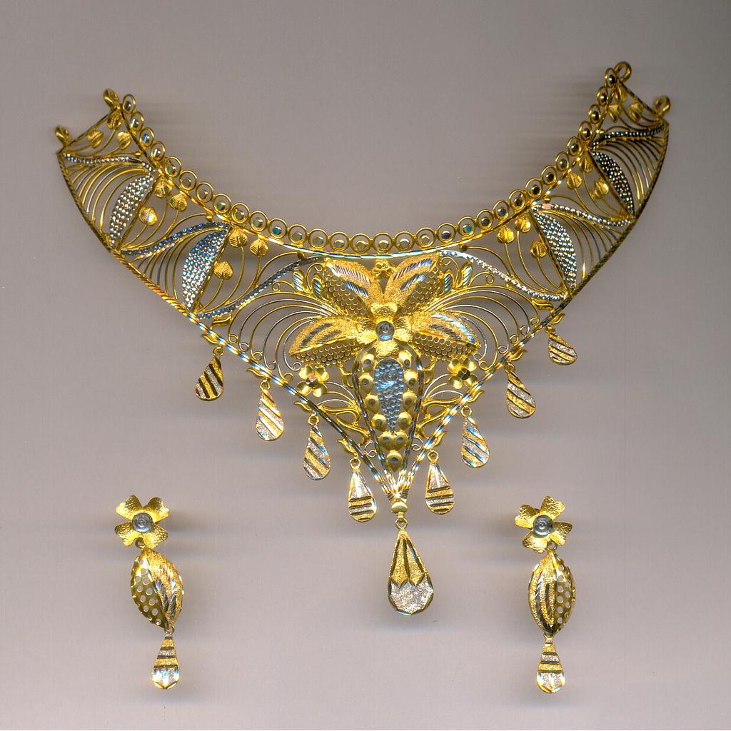 GOLD HALF SET ROUND CASTING EXCLUSIVE