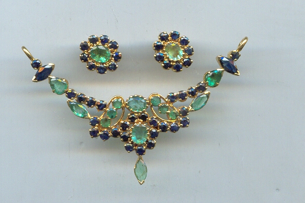 GOLD HALF SET ROUND DESIGNER GENERAL