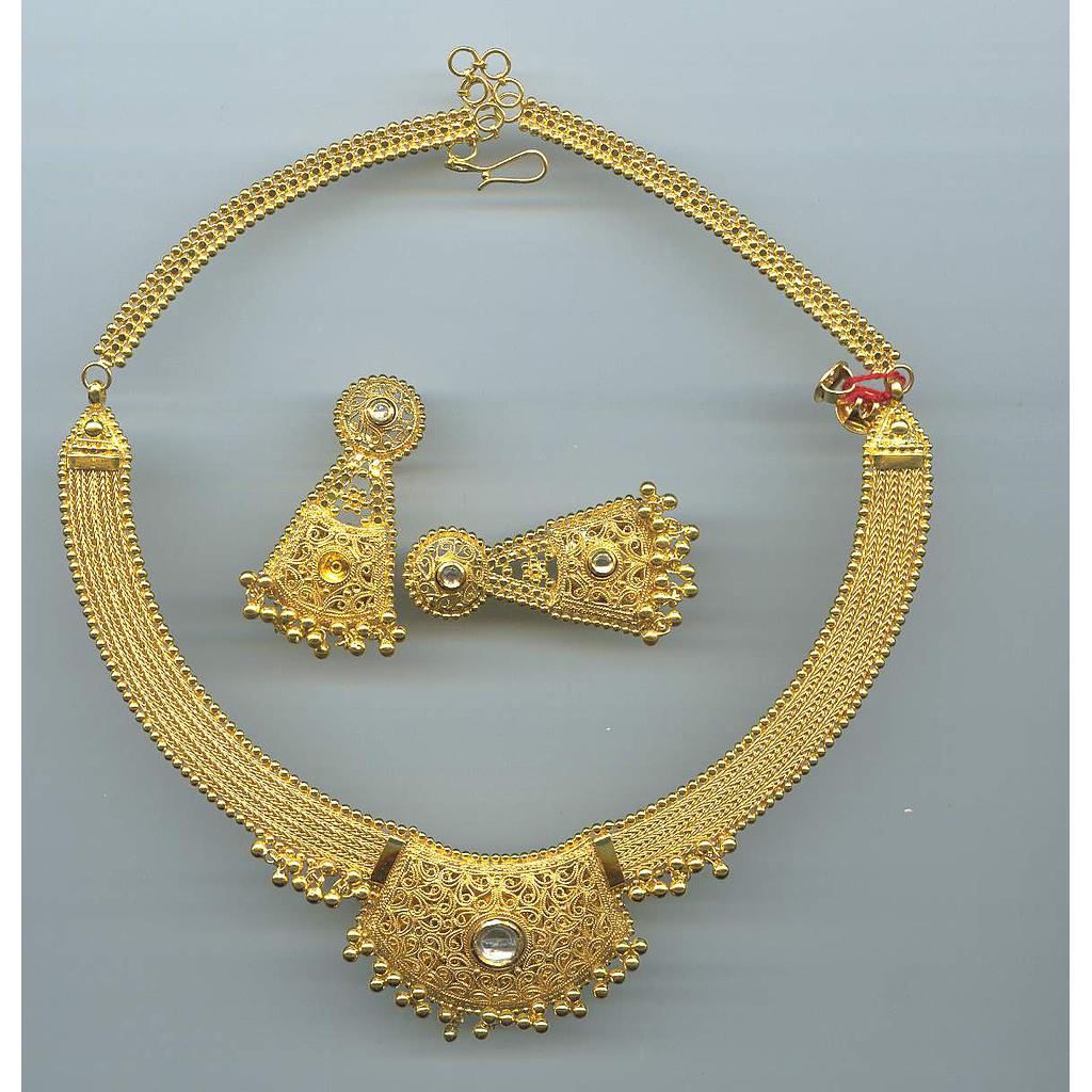 GOLD HALF SET ROUND DESIGNER GENERAL