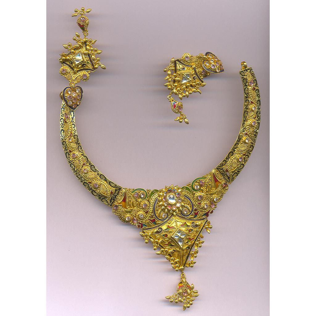 GOLD SET ROUND ANTIQUE