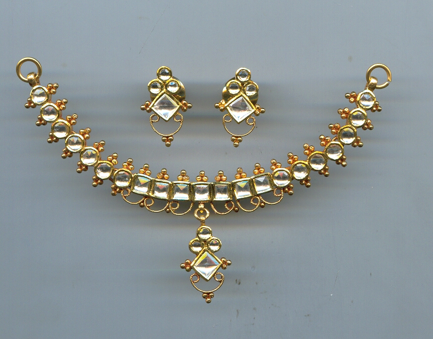 GOLD HALF SET ROUND KUNDAN GENERAL