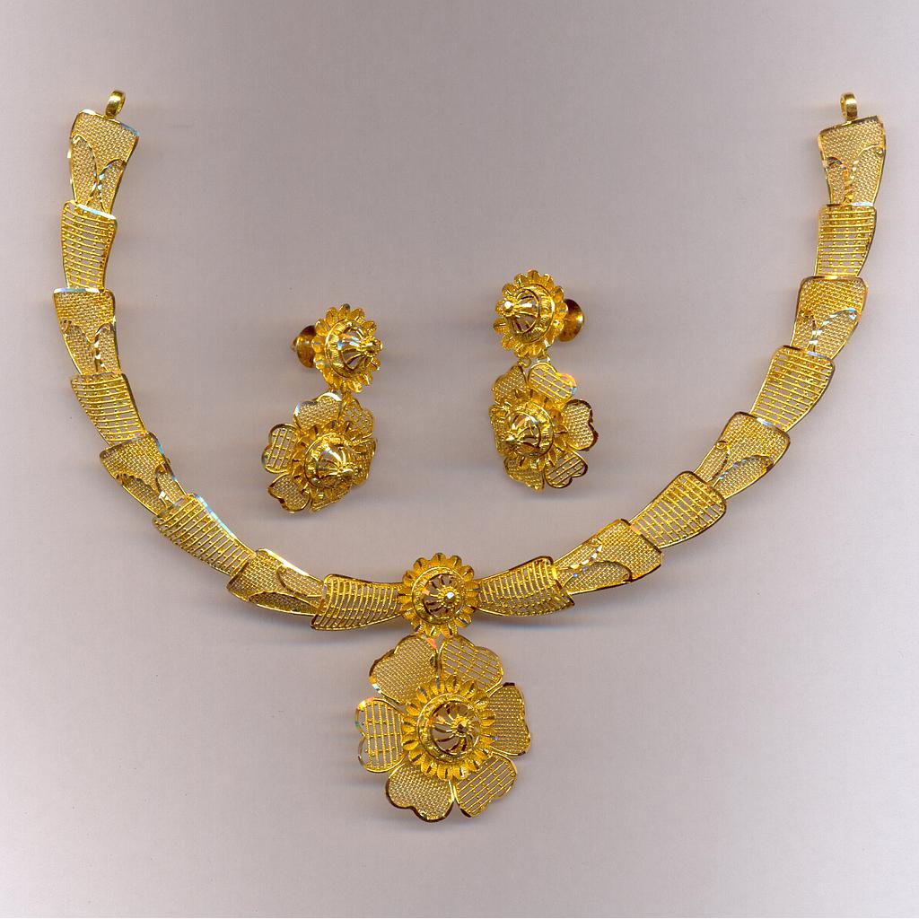 GOLD HALF SET ROUND PLAIN EXCLUSIVE