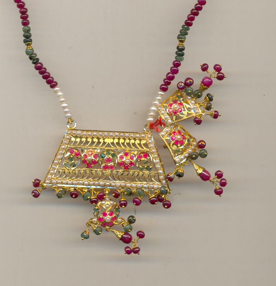GOLD HALF SET ROUND PLAIN FANCY