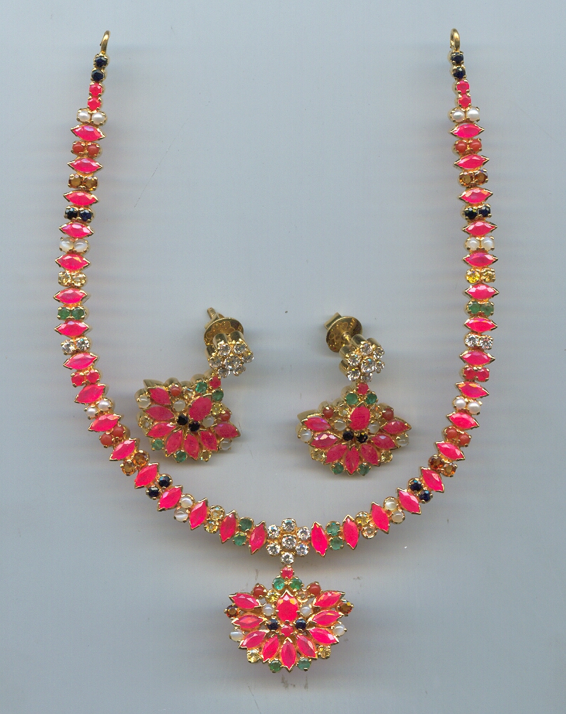 GOLD HALF SET ROUND REALSTONE EXCLUSIVE